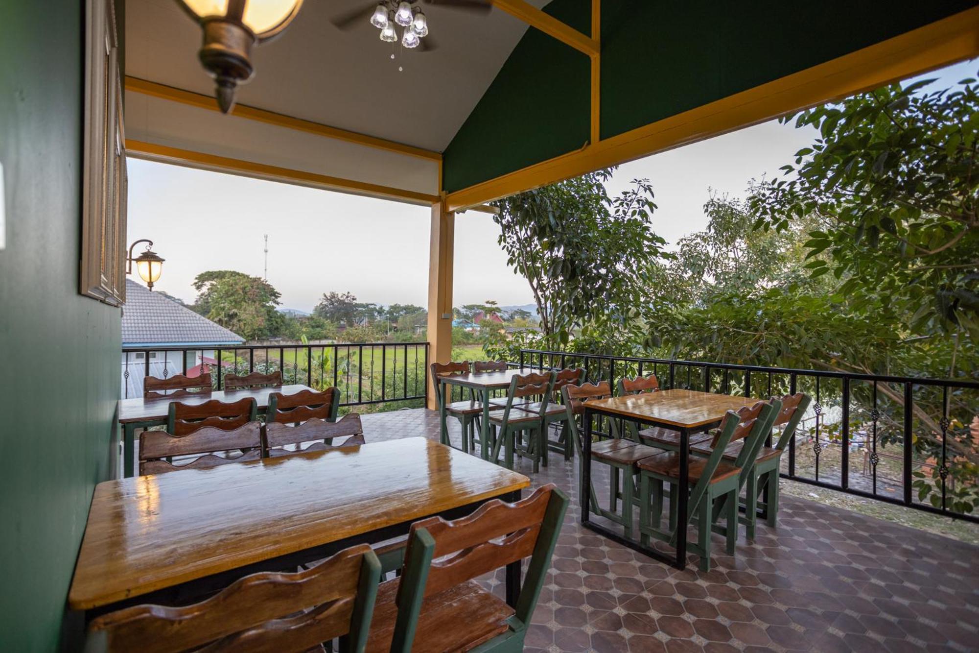 Mana-An Lake Hill Resort มานาอันเลคฮิลล์รีสอร์ต Chiang Mai Buitenkant foto